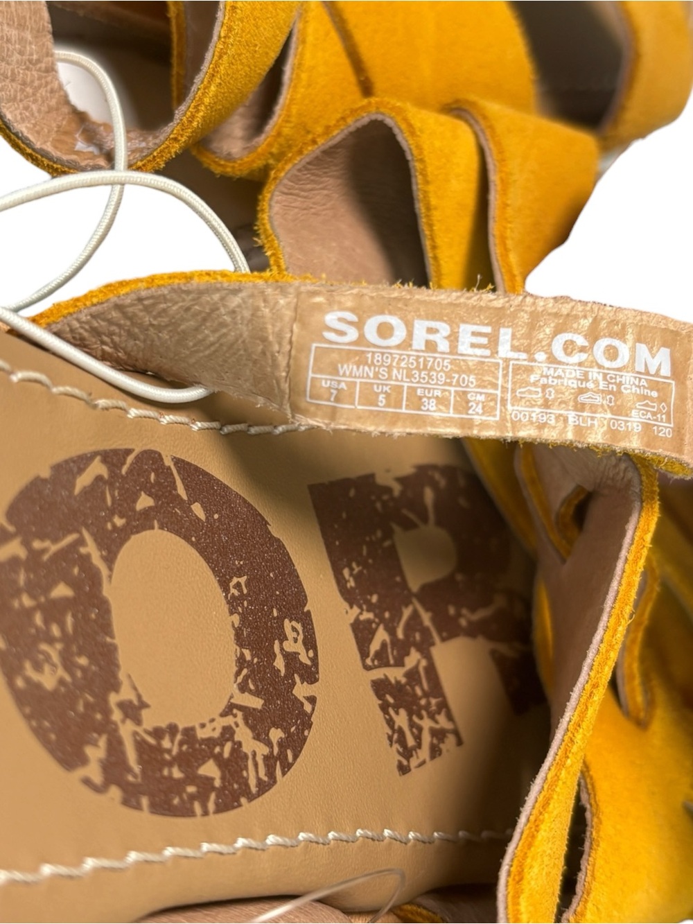 Sorel Ella Golden Yellow Suede Slide Sandals Size 7 NWT - Picture 12 of 15